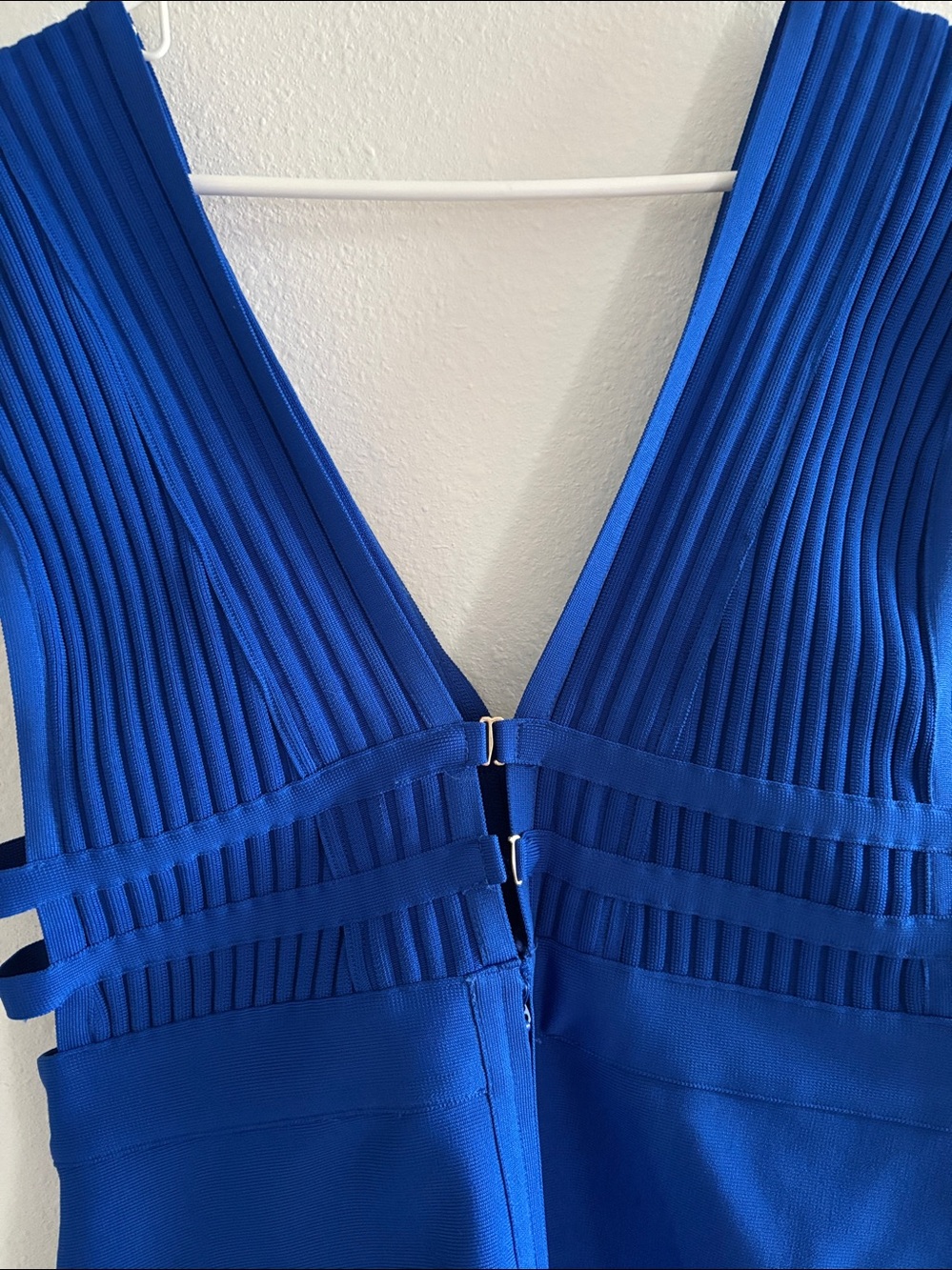 bebe Cobalt Blue V-Neck Ribbed Midi Dress - Picture 4 of 5